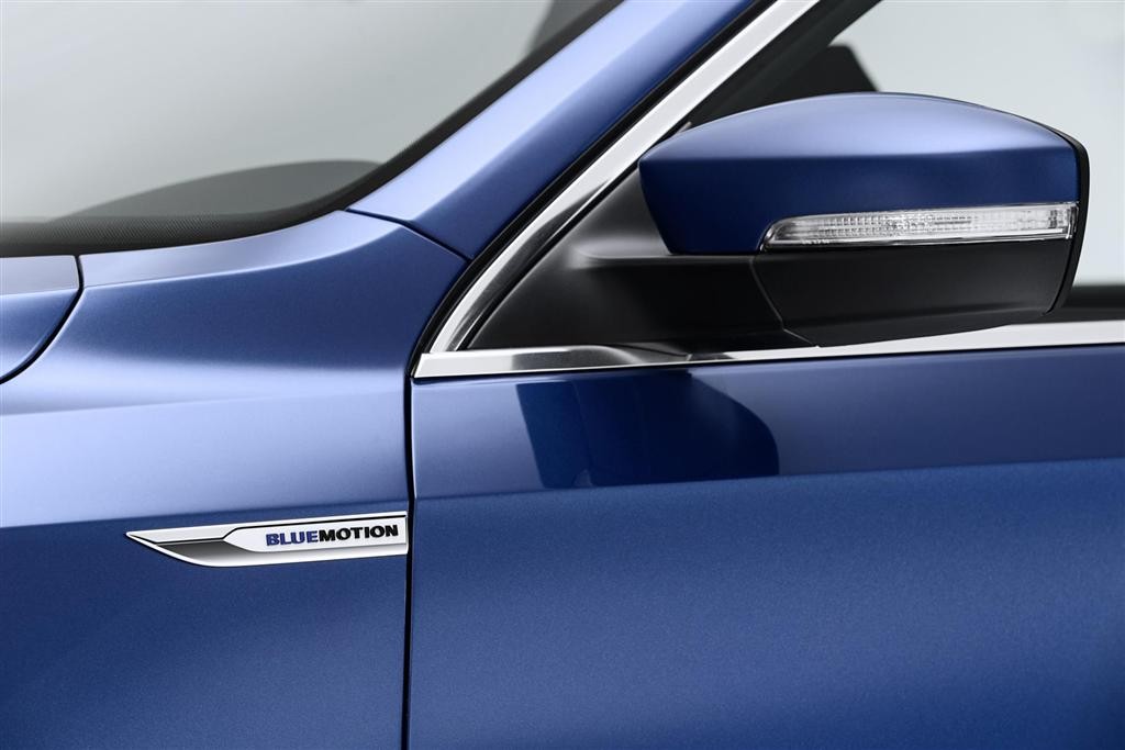 VOLKSWAGEN PASSAT BLUEMOTION, foto 3