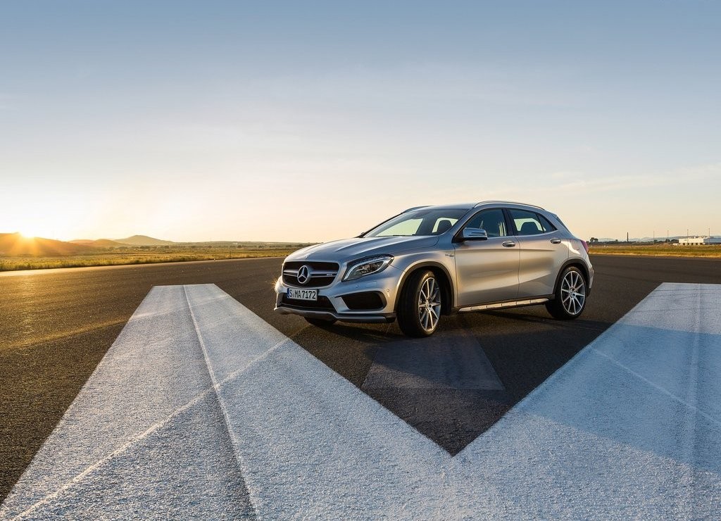 MERCEDES-AMG GLA 45, foto 6