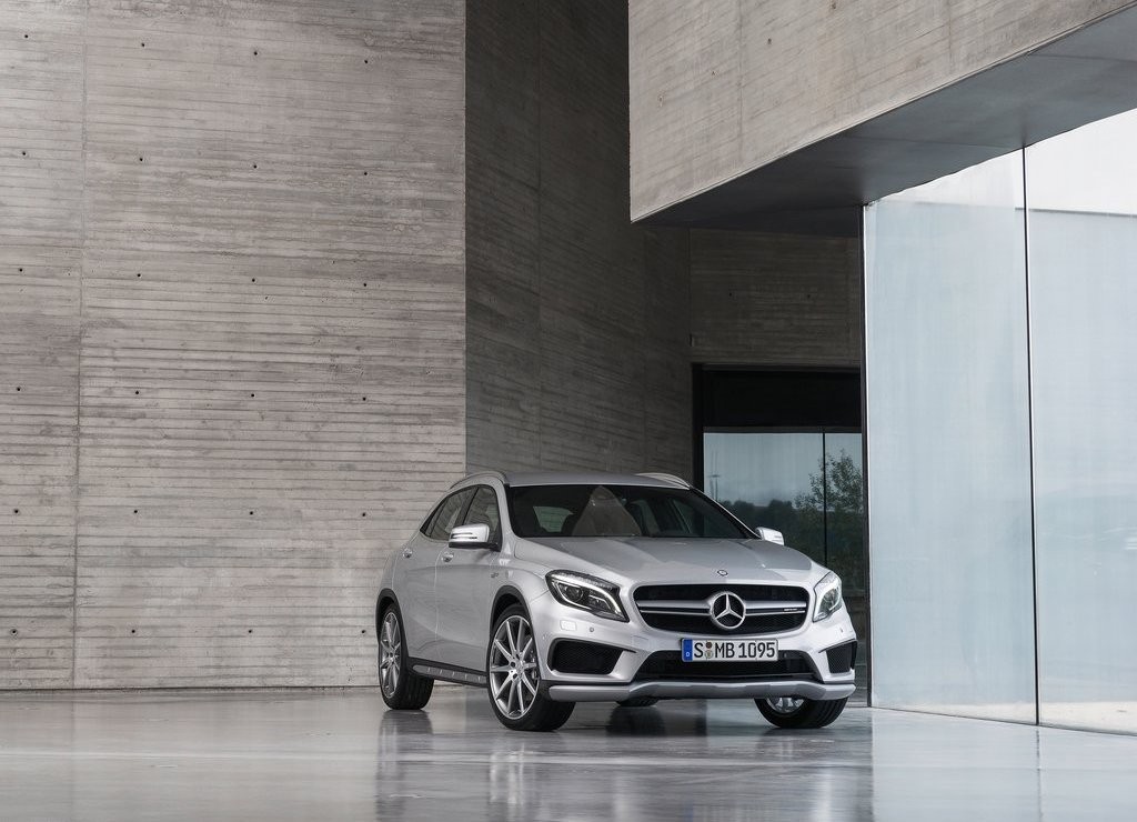 MERCEDES-AMG GLA 45, foto 10