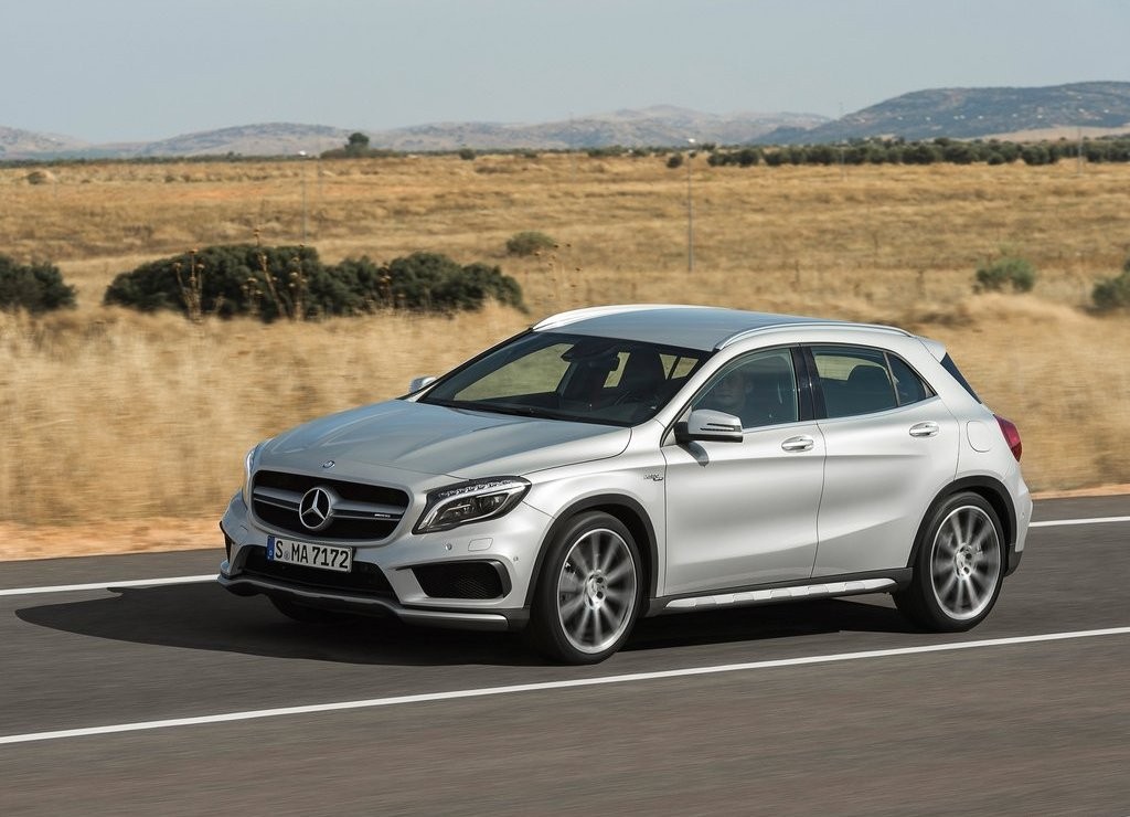 MERCEDES-AMG GLA 45, foto 11