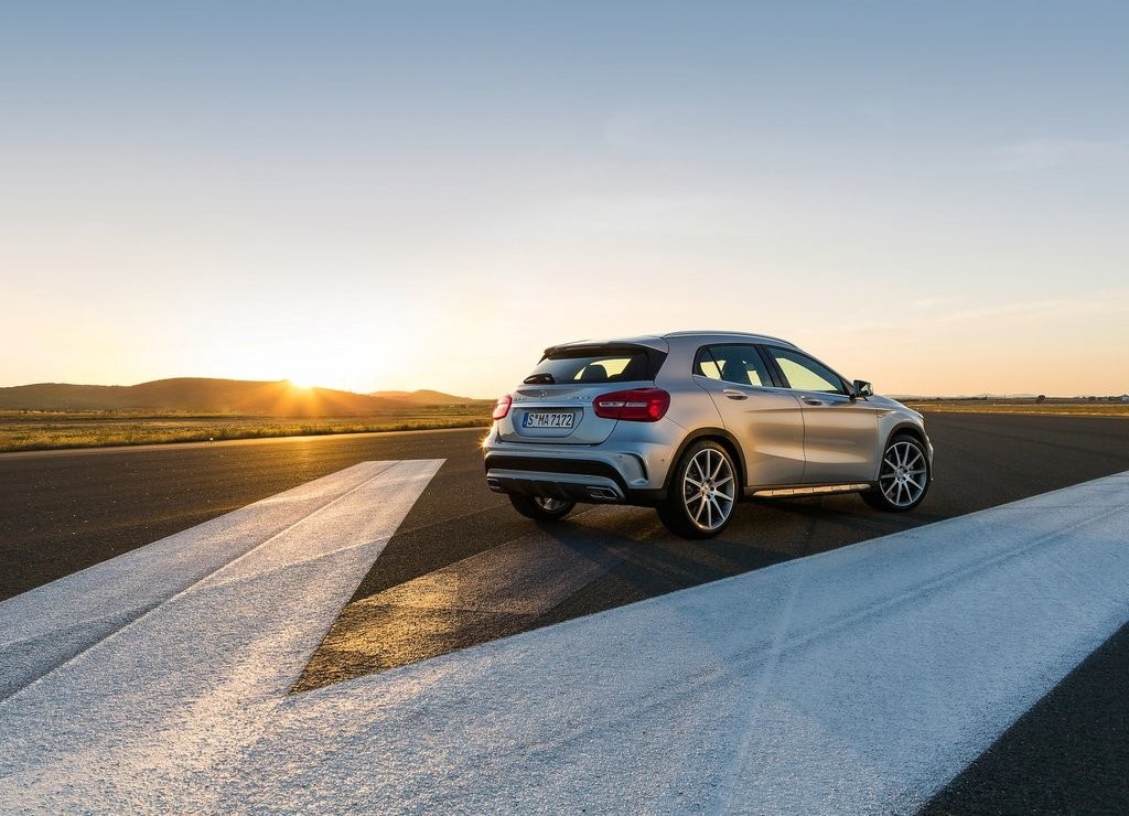 MERCEDES-AMG GLA 45, foto 16