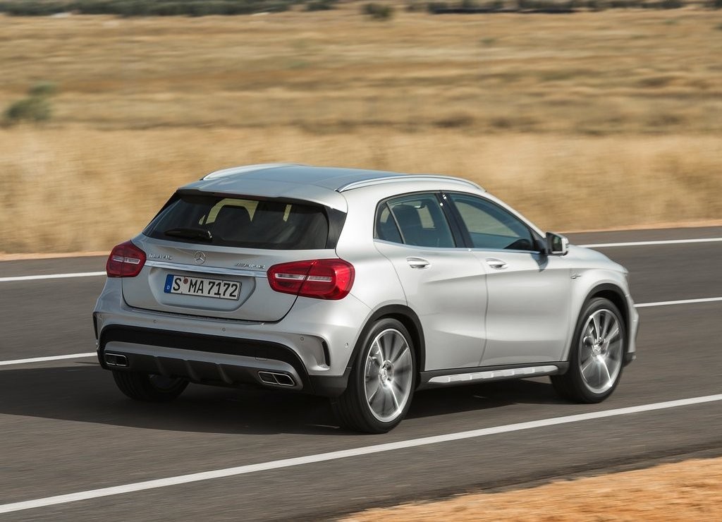 MERCEDES-AMG GLA 45, foto 18