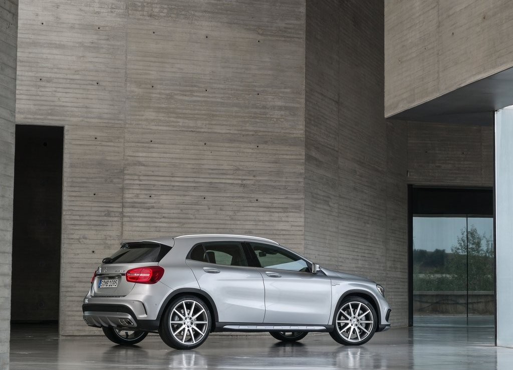 MERCEDES-AMG GLA 45, foto 20
