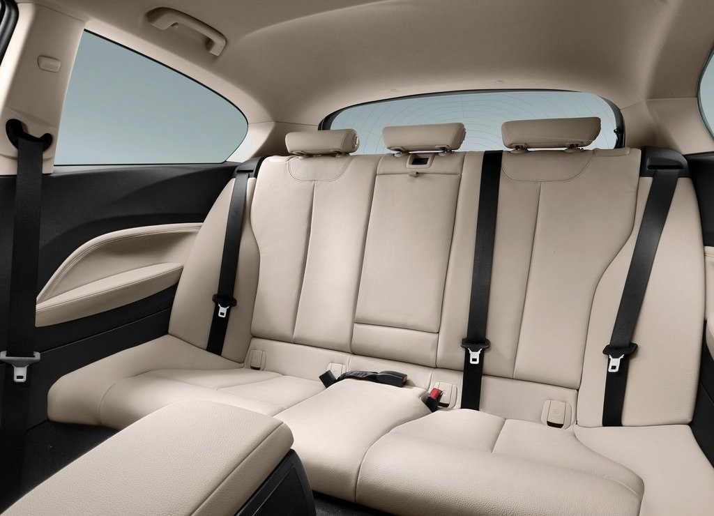 2016 - BMW 1 SERIES 3 DOORS, foto 41