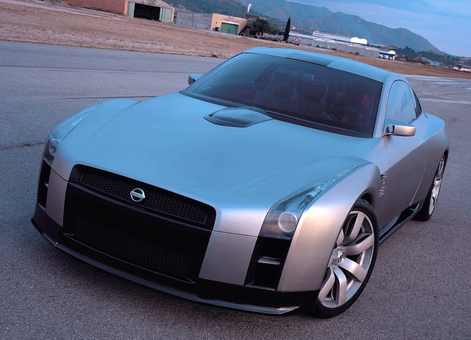 2001 - NISSAN SKYLINE GT-R CONCEPT, foto 1