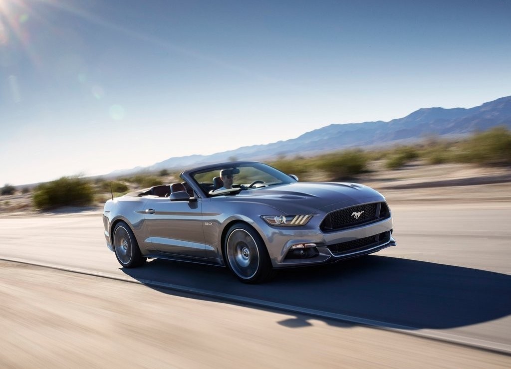 FORD MUSTANG CONVERTIBLE, foto 3