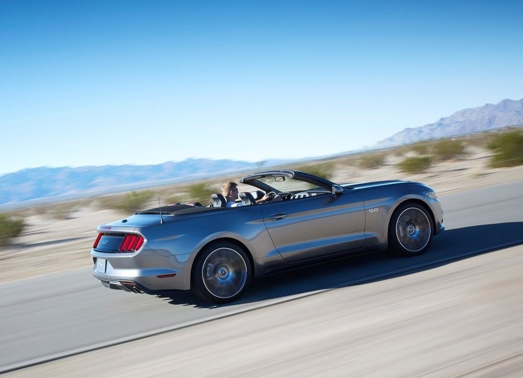 FORD MUSTANG CONVERTIBLE, foto 16