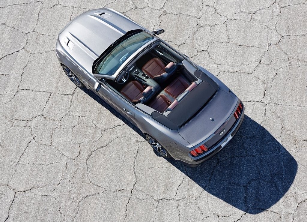 FORD MUSTANG CONVERTIBLE, foto 18