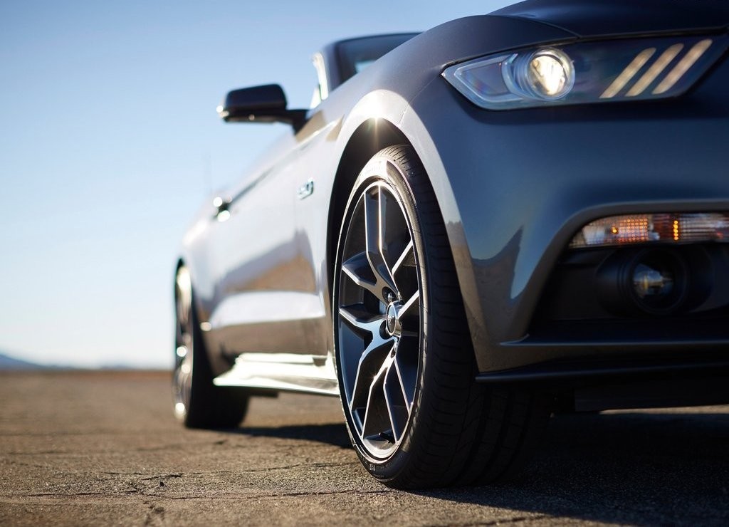 FORD MUSTANG CONVERTIBLE, foto 23