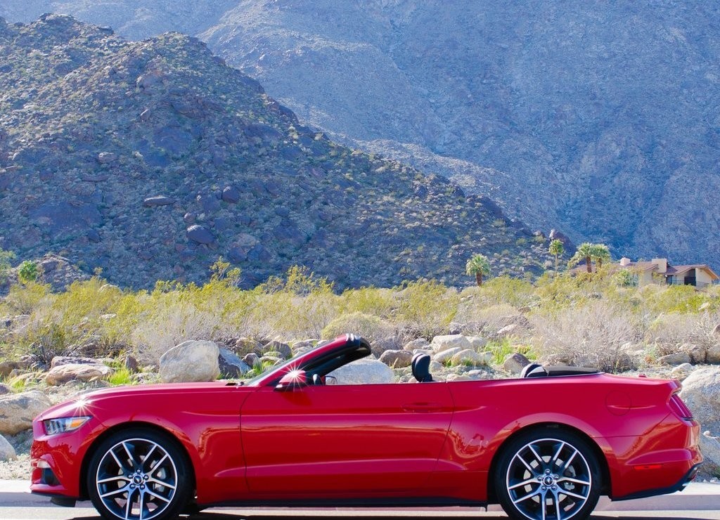 FORD MUSTANG CONVERTIBLE, foto 44