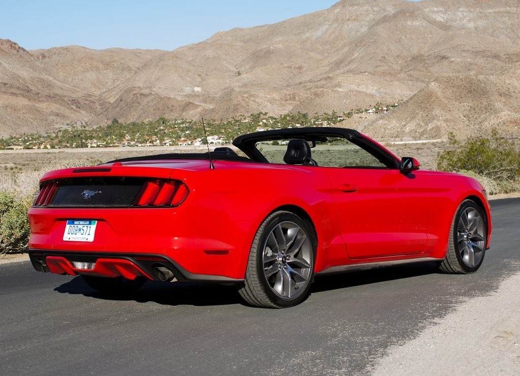 FORD MUSTANG CONVERTIBLE, foto 46