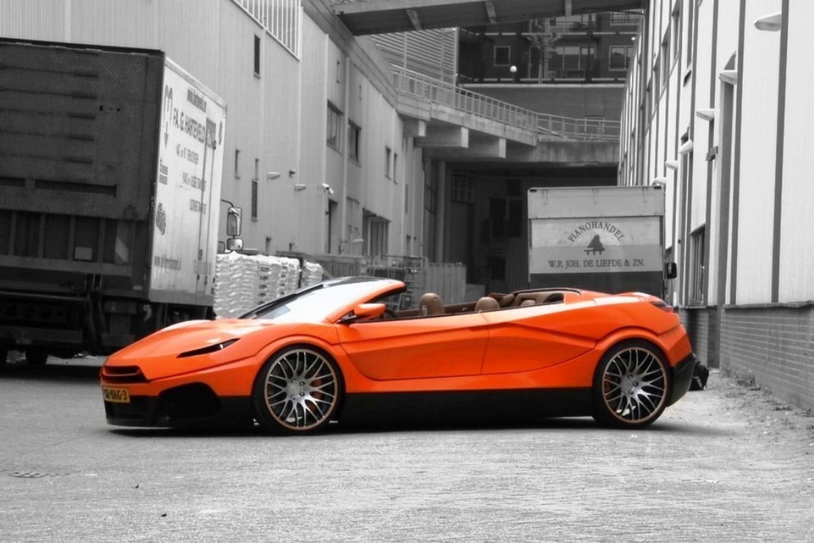 SAVAGE RIVALE ROADYACHT GTS, foto 2