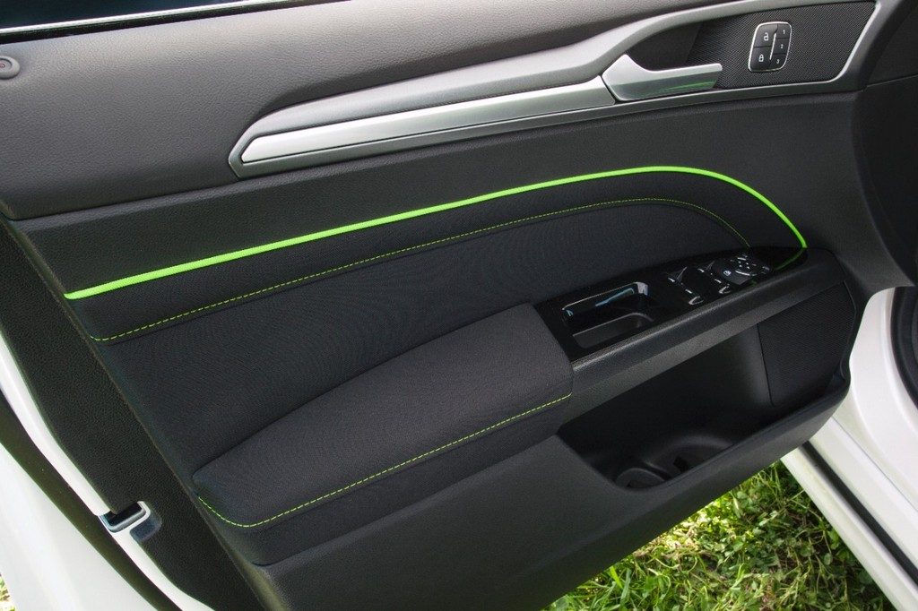 2013 - FORD FUSION ENERGI COKE PLANTBOTTLE, foto 7