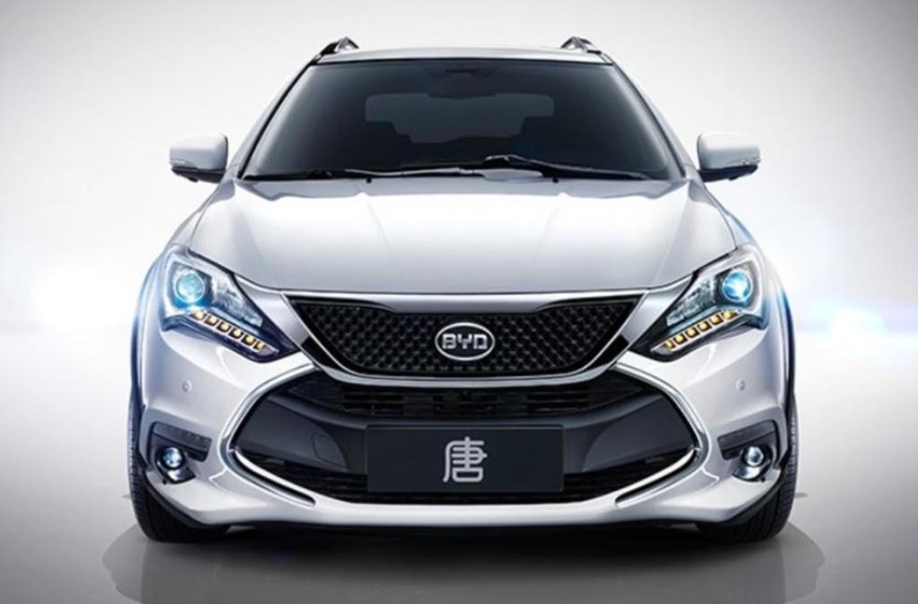 2015 - BYD TANG HYBRID, foto 4