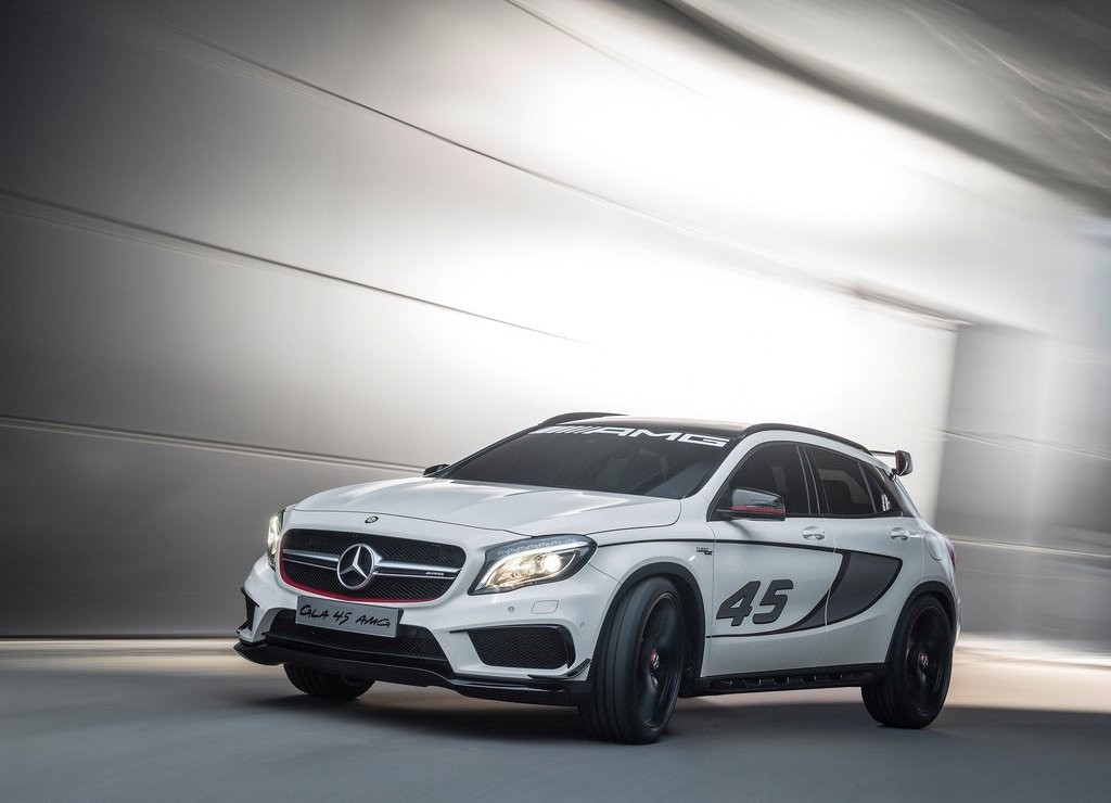 MERCEDES-BENZ GLA 45 AMG CONCEPT, foto 4