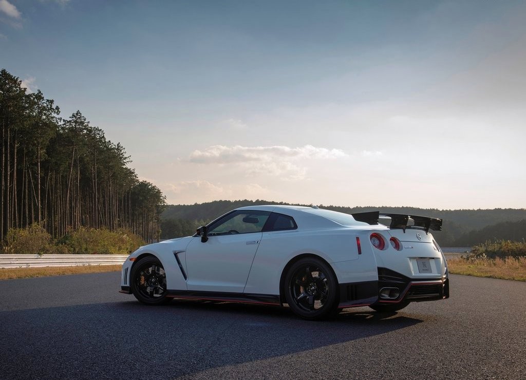 2015 - NISSAN GT-R NISMO, foto 13
