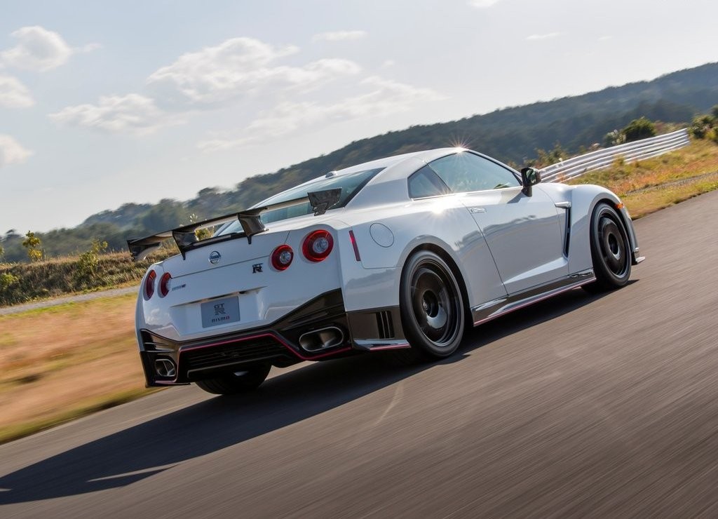 2015 - NISSAN GT-R NISMO, foto 15