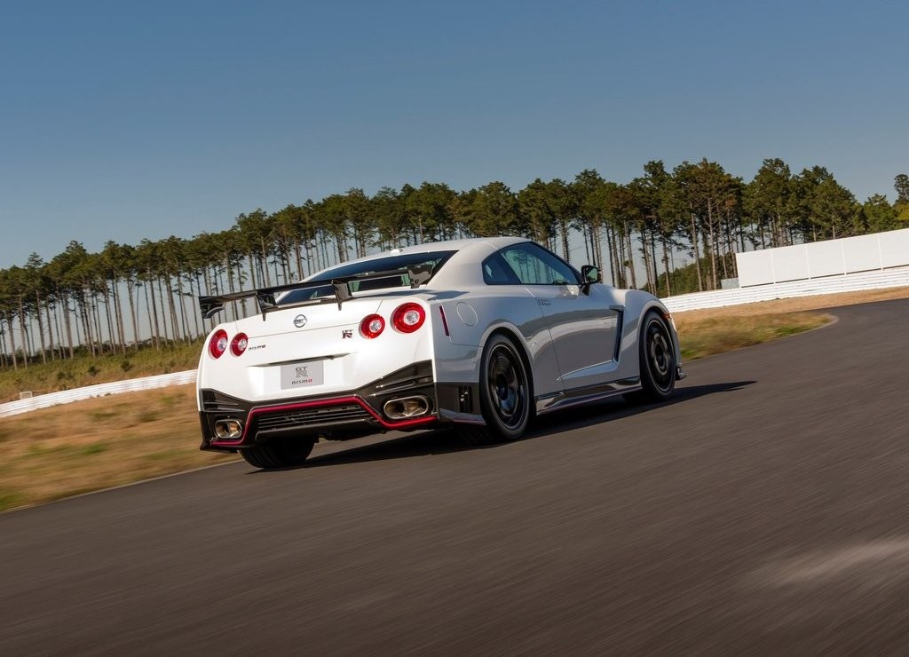 2015 - NISSAN GT-R NISMO, foto 16