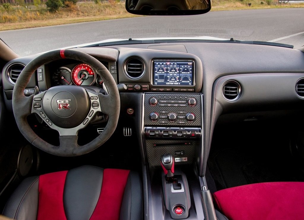 2015 - NISSAN GT-R NISMO, foto 26