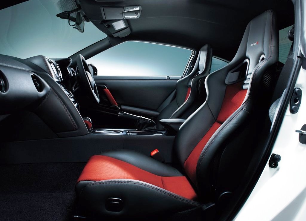 2015 - NISSAN GT-R NISMO, foto 27