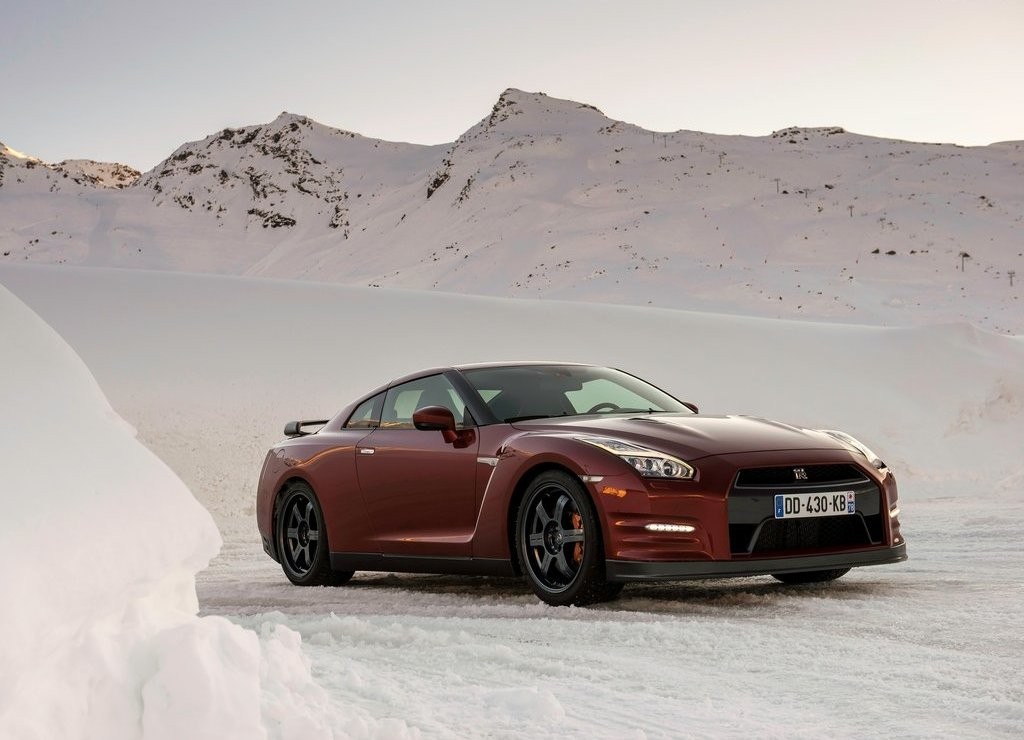 NISSAN GT-R, foto 5