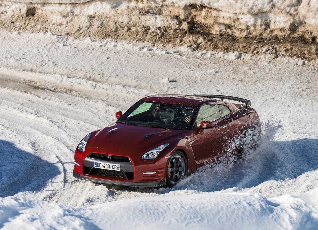 NISSAN GT-R, foto 9