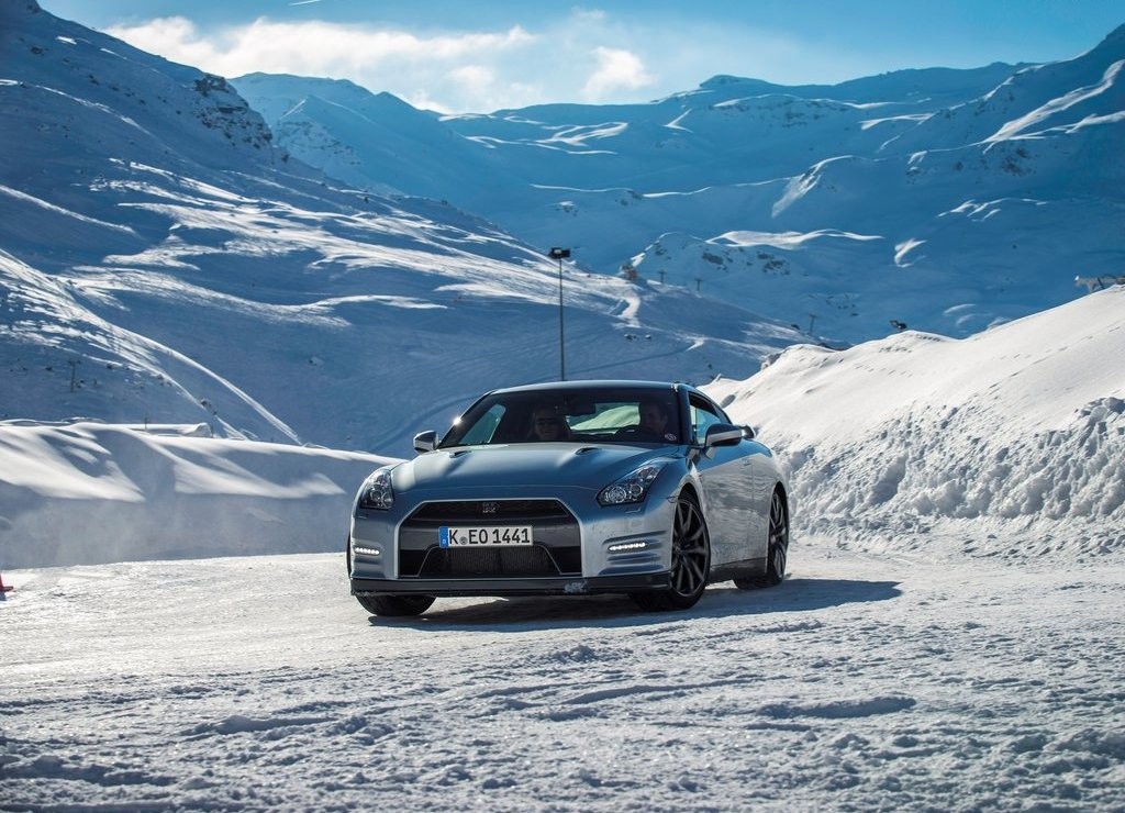 NISSAN GT-R, foto 13