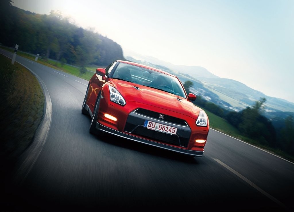 NISSAN GT-R, foto 17