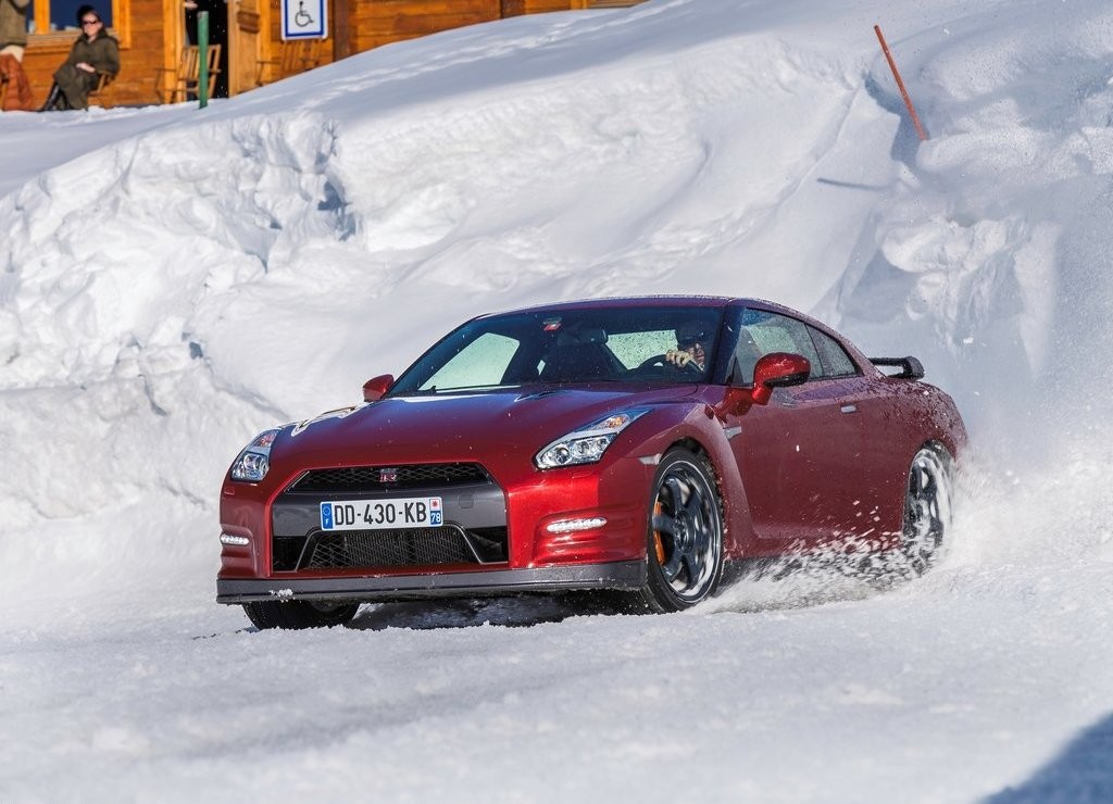 NISSAN GT-R, foto 21