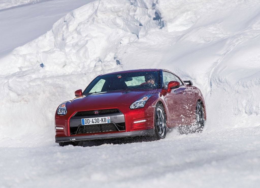 NISSAN GT-R, foto 22