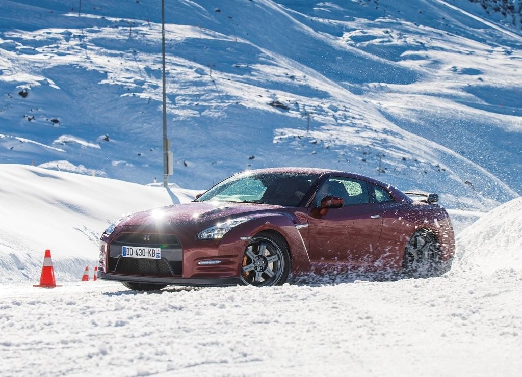 NISSAN GT-R, foto 23