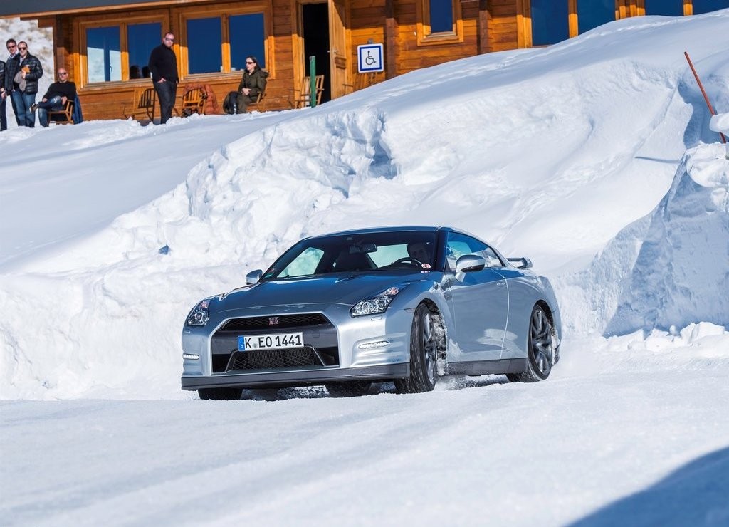 NISSAN GT-R, foto 28