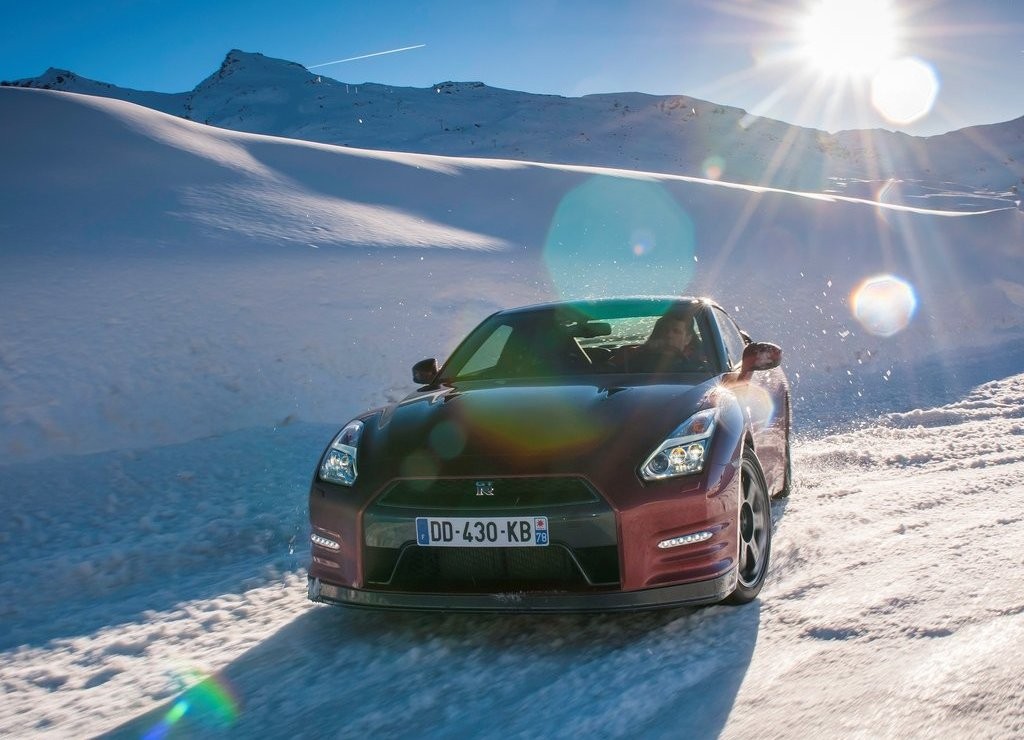 NISSAN GT-R, foto 32