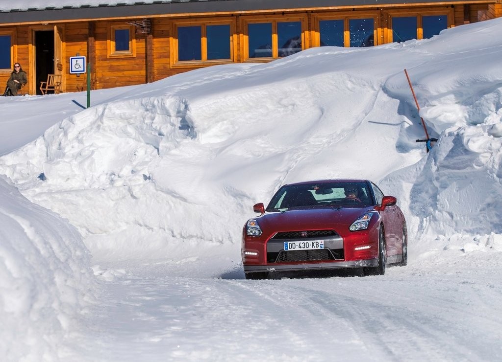 NISSAN GT-R, foto 36