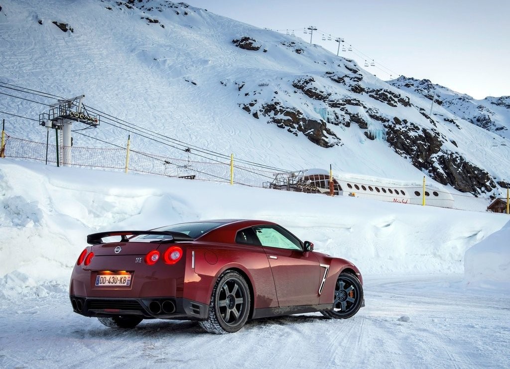 NISSAN GT-R, foto 46
