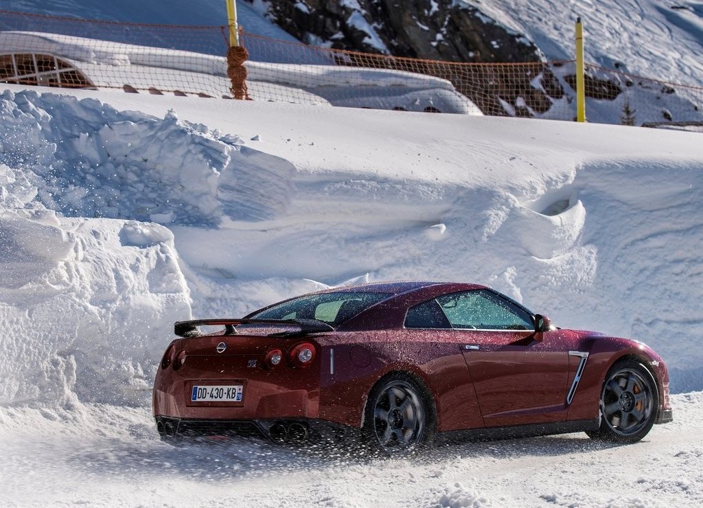NISSAN GT-R, foto 53