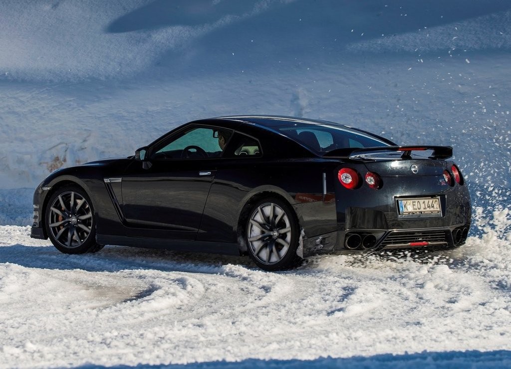 NISSAN GT-R, foto 56
