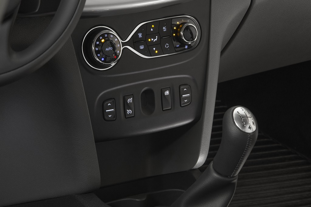 2014 - RENAULT LOGAN, foto 35
