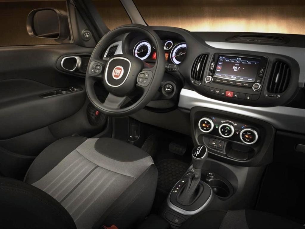 2015 - FIAT 500 L URBAN TREKKING, foto 3