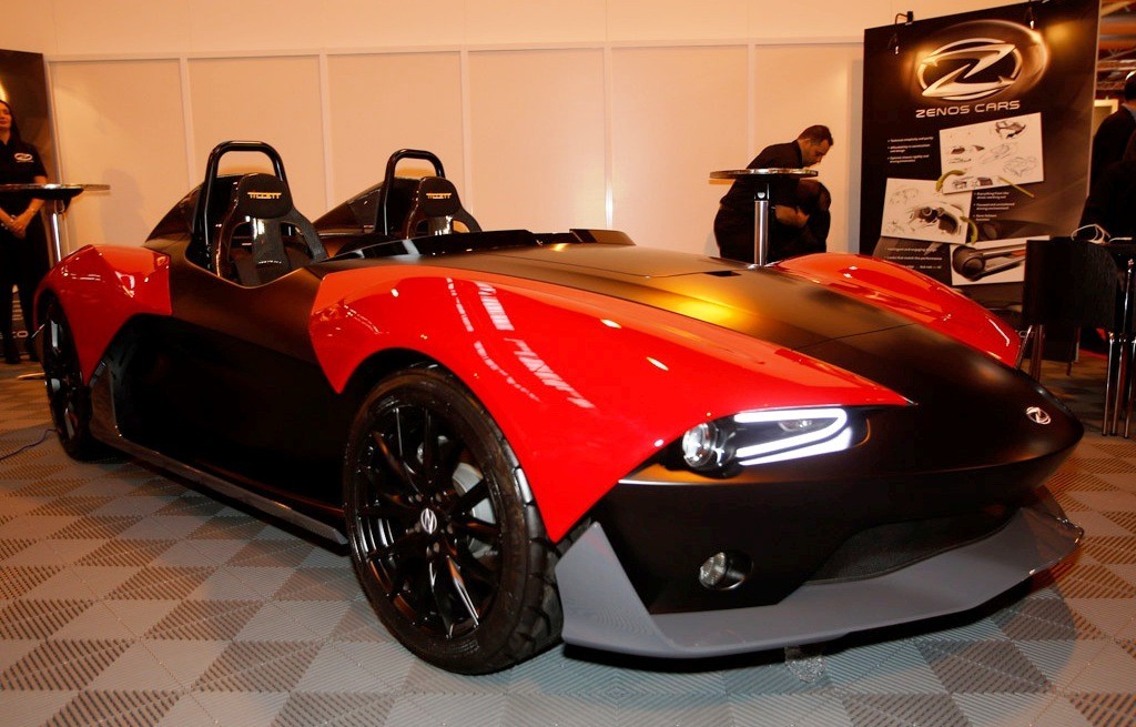 2014 - ZENOS E10, foto 3