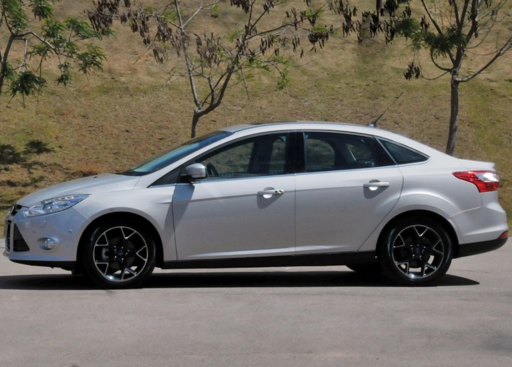 FORD FOCUS SEDAN, foto 3