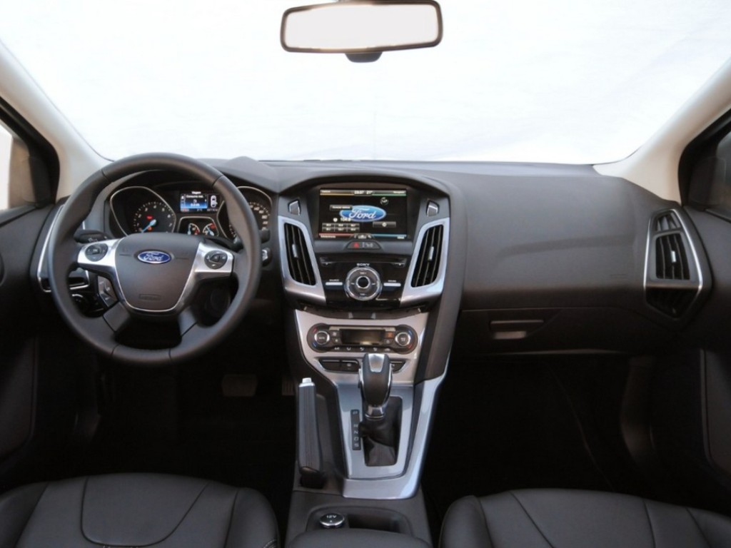 FORD FOCUS SEDAN, foto 8