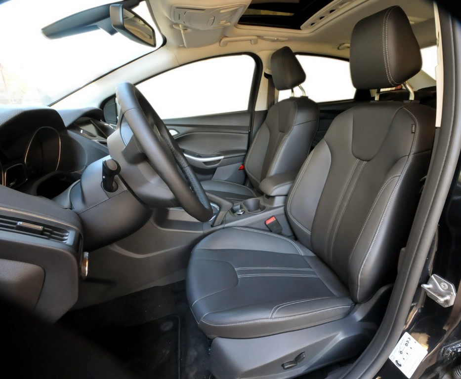 FORD FOCUS SEDAN, foto 9