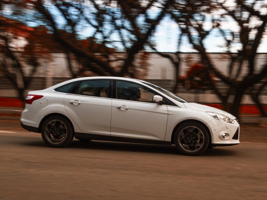 FORD FOCUS SEDAN, foto 11