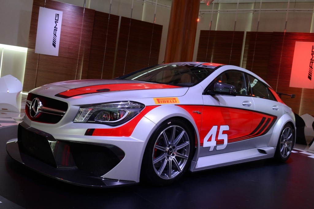 MERCEDES-BENZ CLA 45 AMG RACING SERIES, foto 11