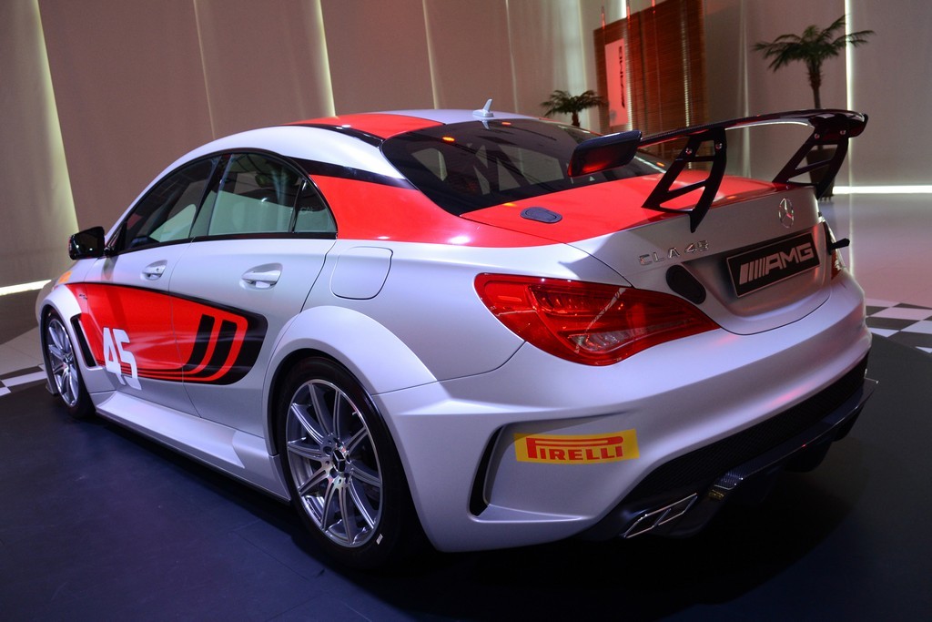 MERCEDES-BENZ CLA 45 AMG RACING SERIES, foto 12