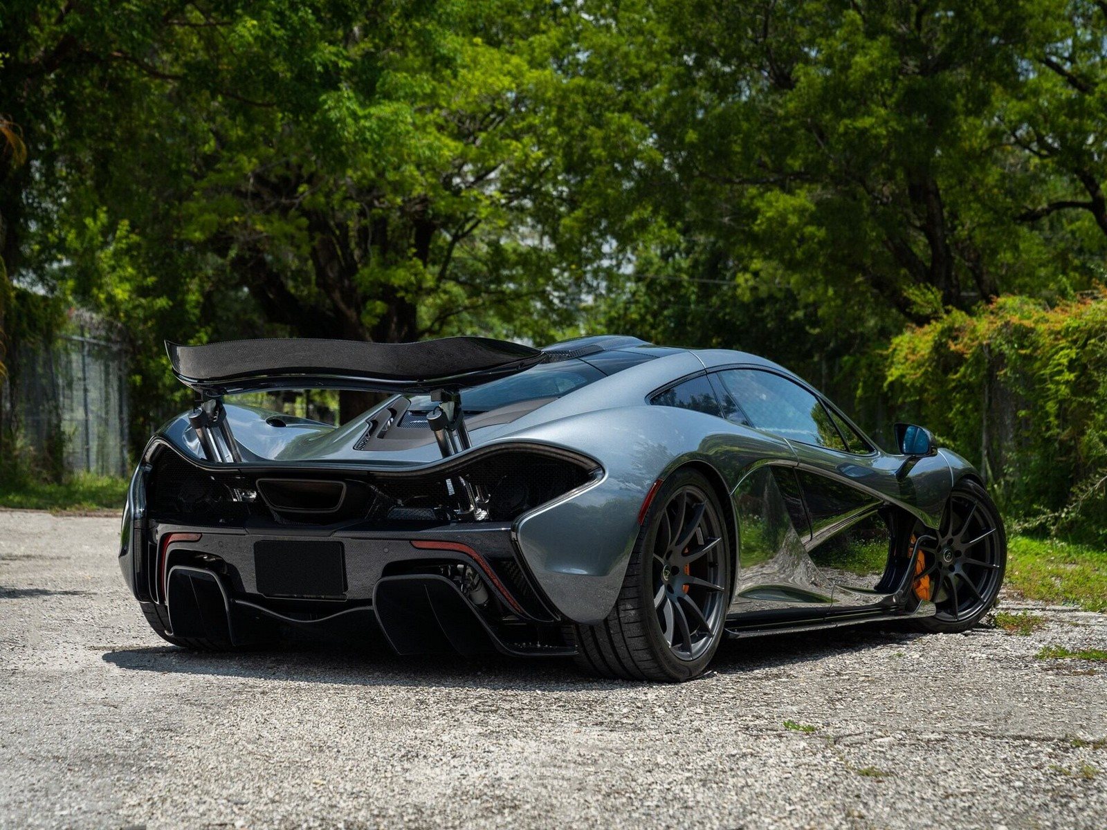 McLAREN P1 FLINTGRAU METALLIC, foto 21