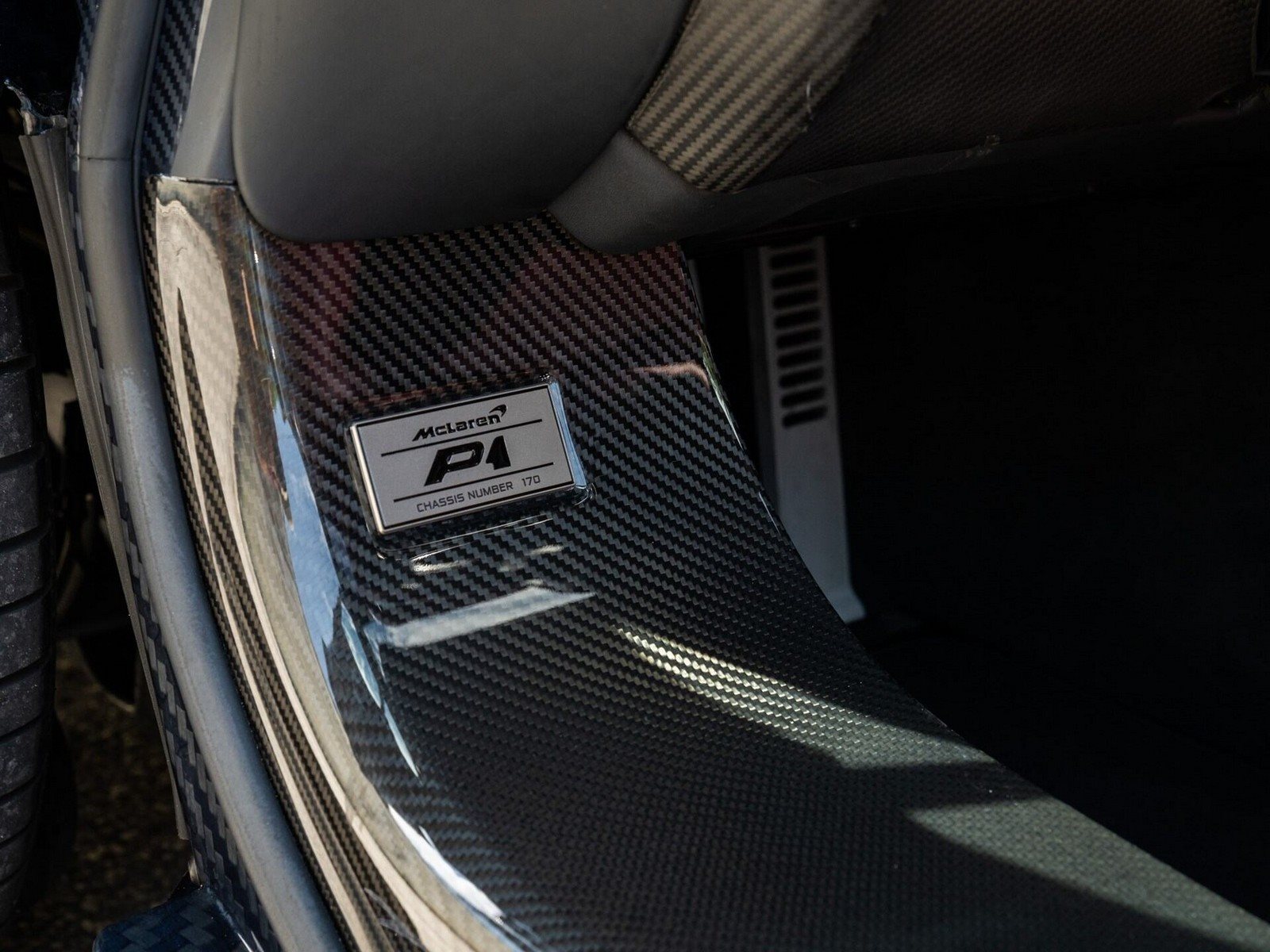 McLAREN P1 FLINTGRAU METALLIC, foto 37