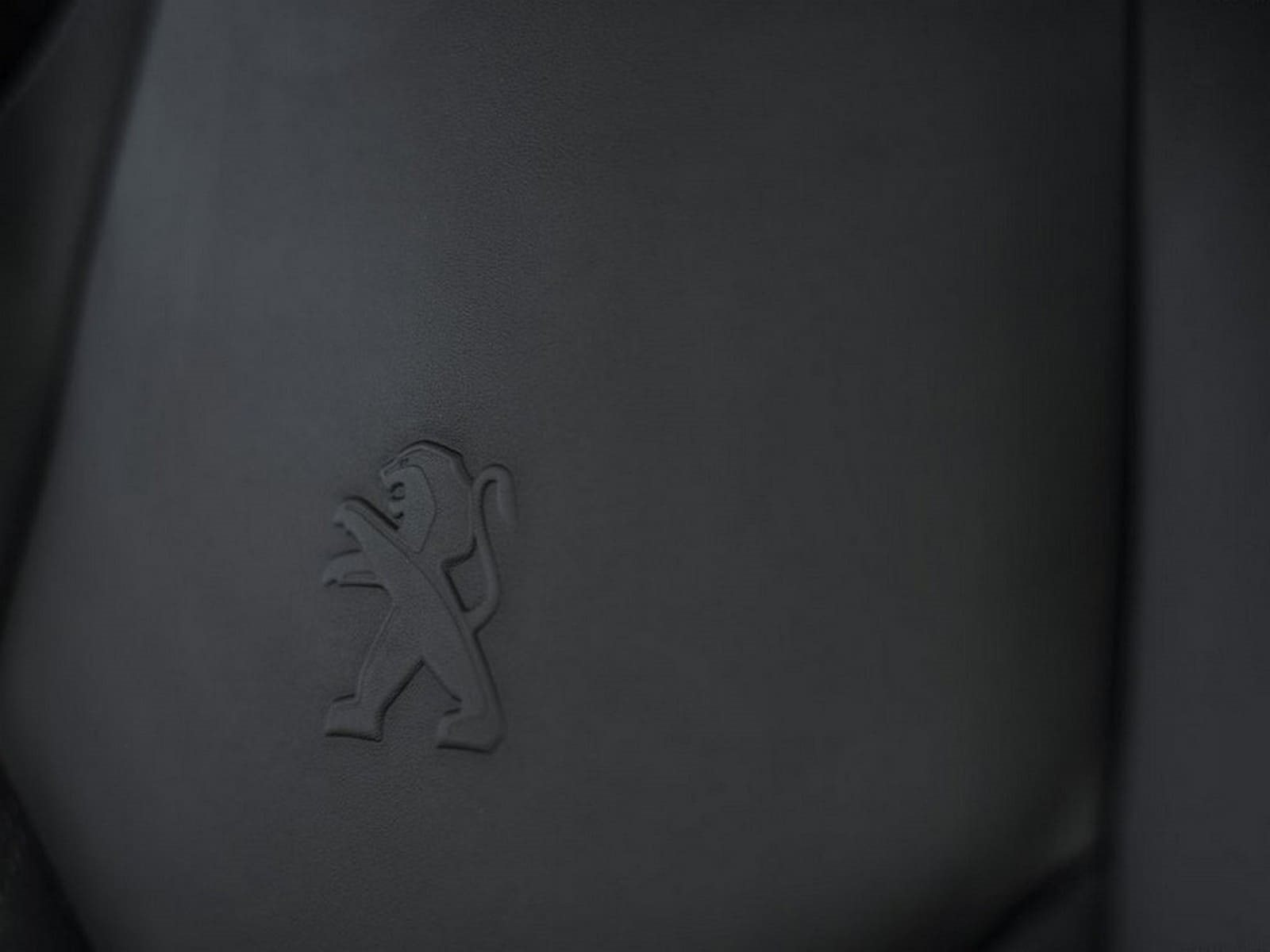 PEUGEOT RCZ, foto 36