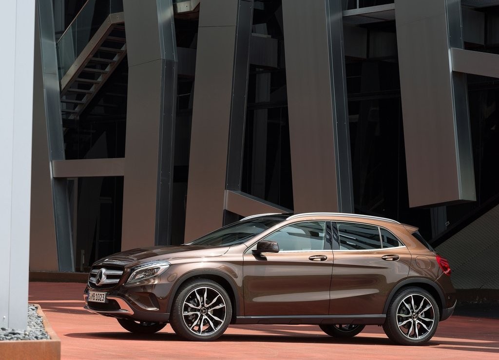 MERCEDES-BENZ GLA, foto 32